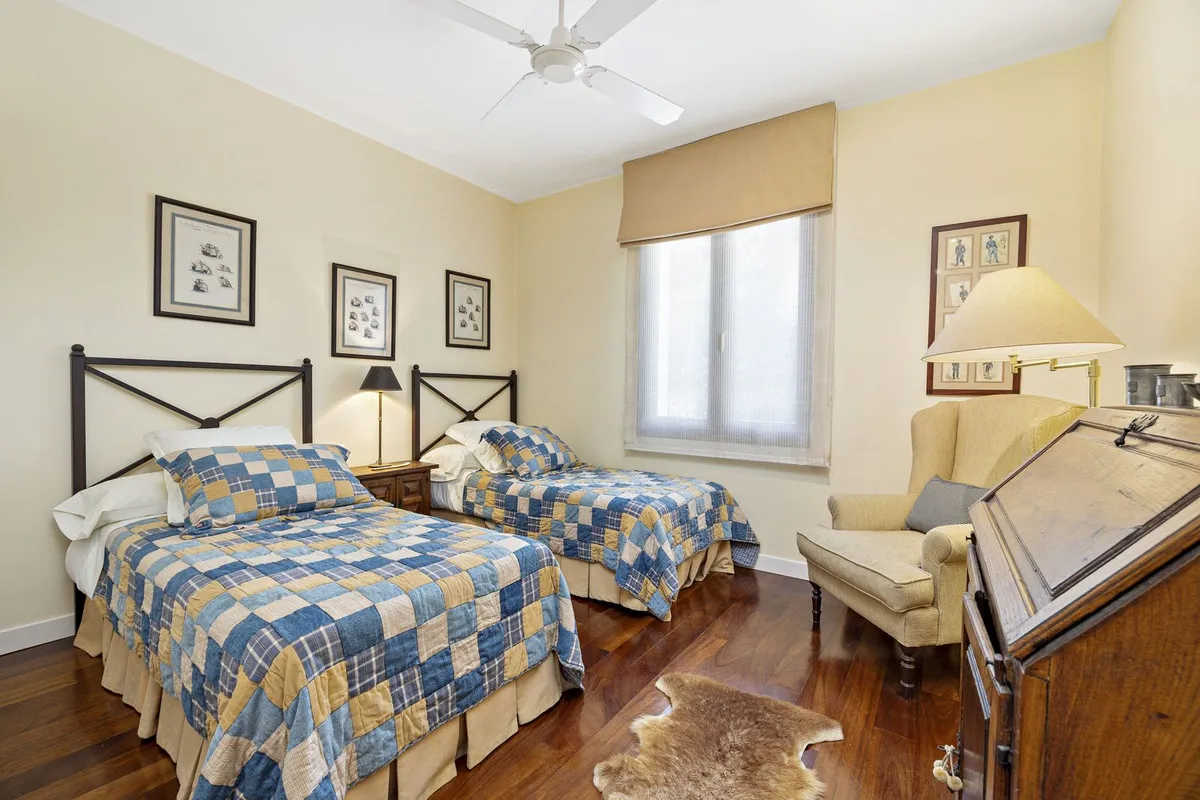 dd3c12f1-c246-4ae7-b038-1408d9eb2c08