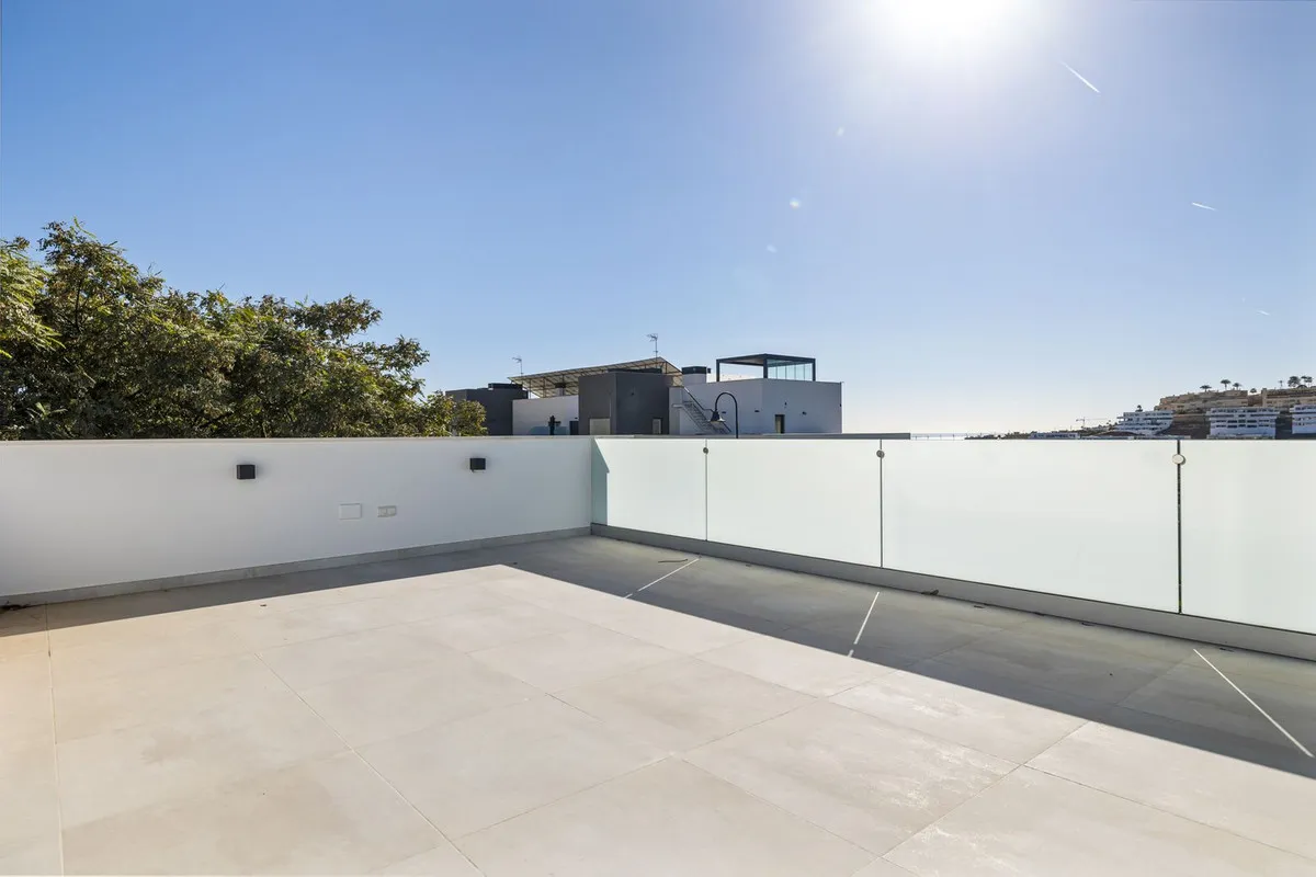 02173132-30ab-42b1-9aea-32520a18f94c