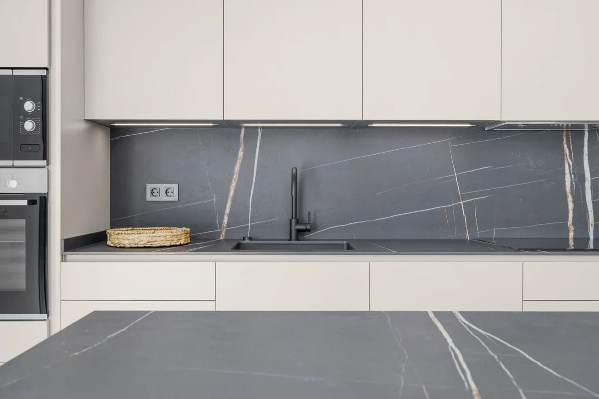 0d604ba7-e544-40cc-988c-42b246f3a8da