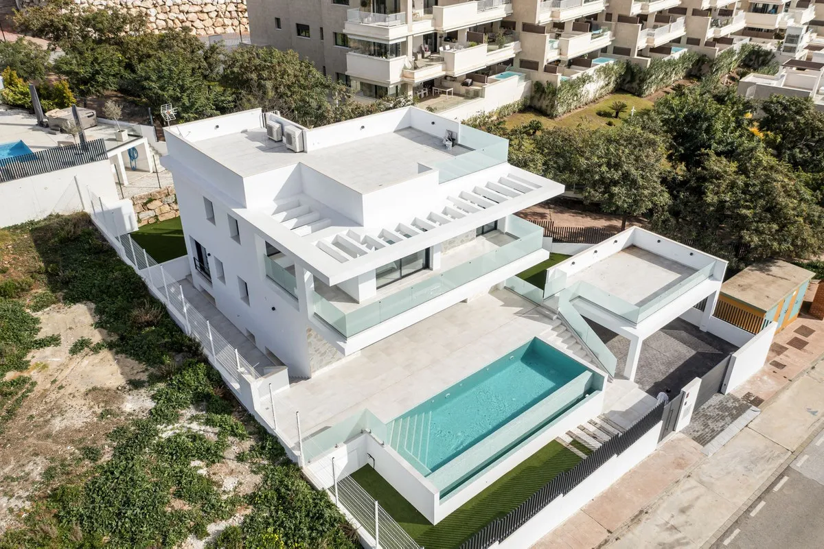 1d545930-ed54-4513-930a-363fafbe4ed3