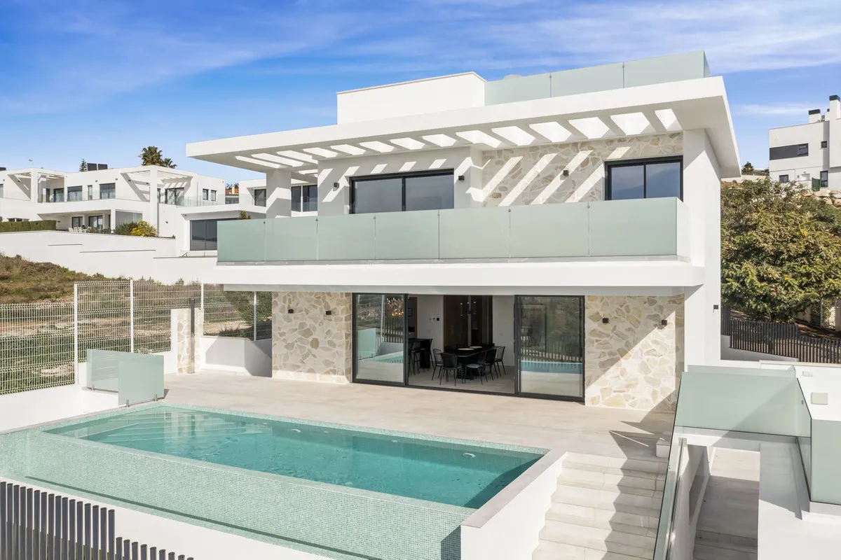 49982211-fcd9-4095-8b20-2038825ffe93