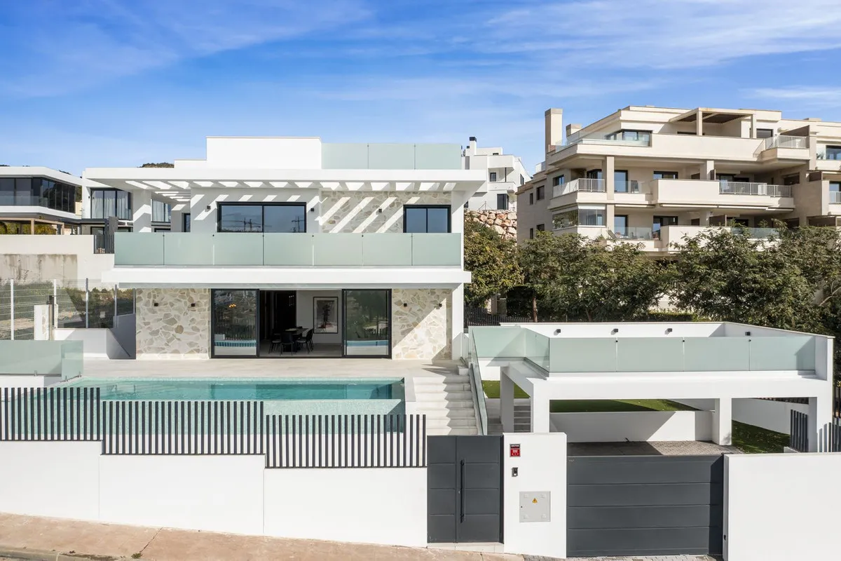 71c9aab5-c1d7-4e47-976d-57d5c3a73c93