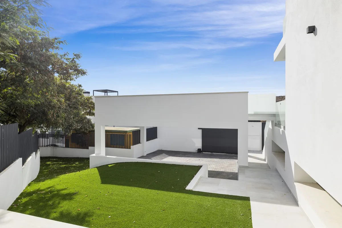 b4218219-5eb2-4e70-a31b-1c2917f1cfbd