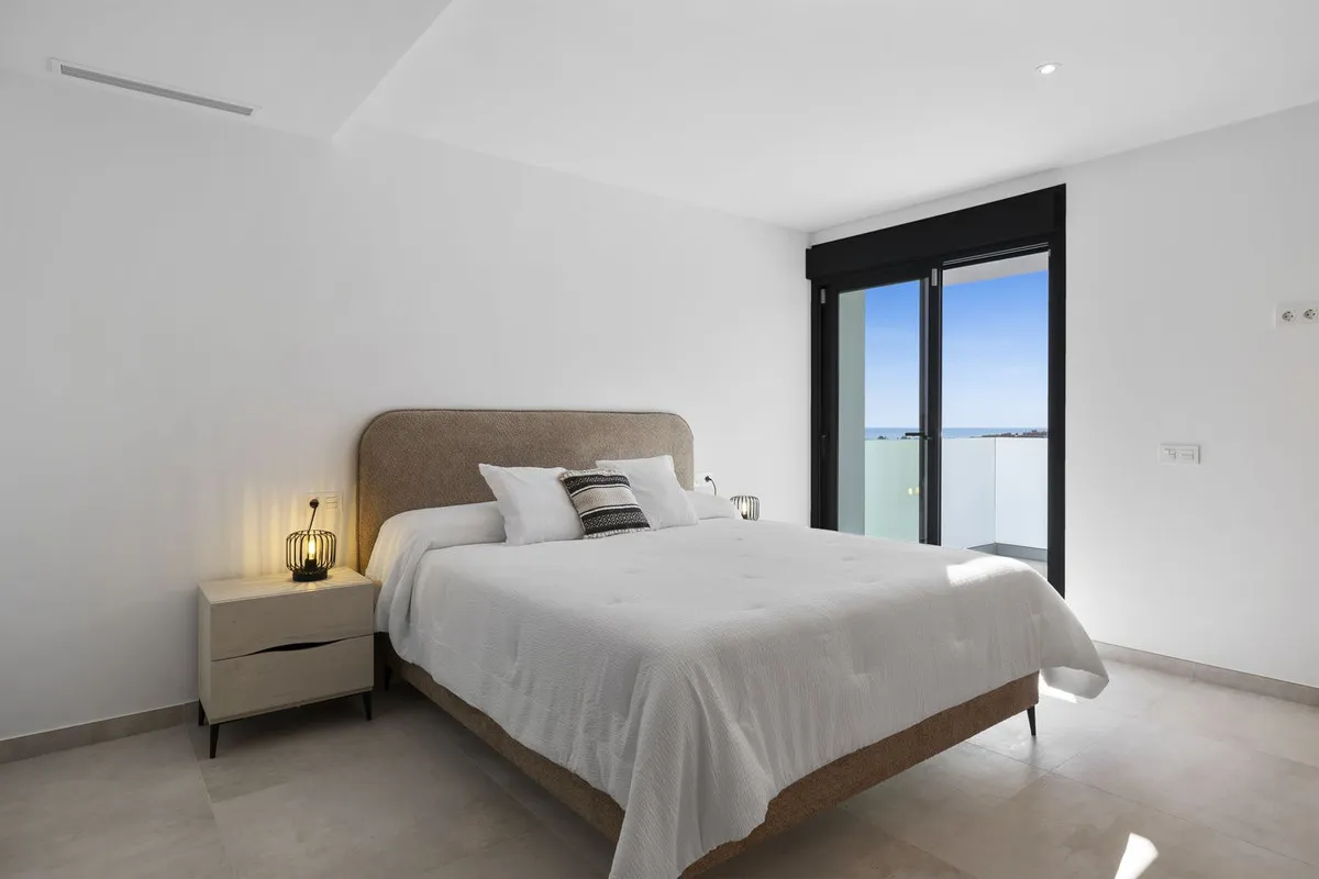 fc018496-98d6-4bc7-8c14-7d0a876fc081