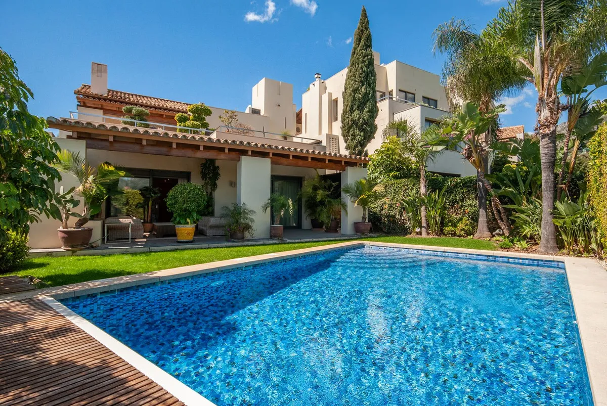 1bdc0b28-f634-4795-817d-f1bcbca6d140