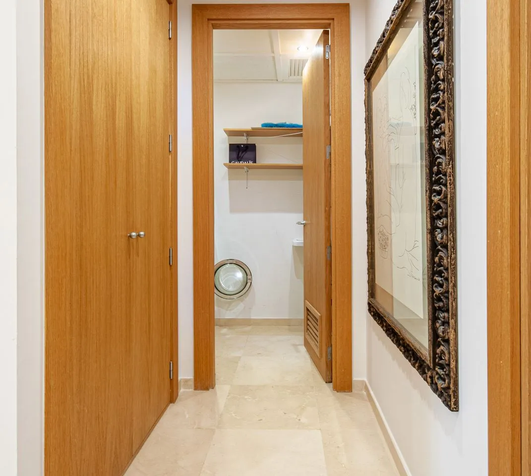 5a35f516-b1d3-4dd8-a296-7ffb210c01bb