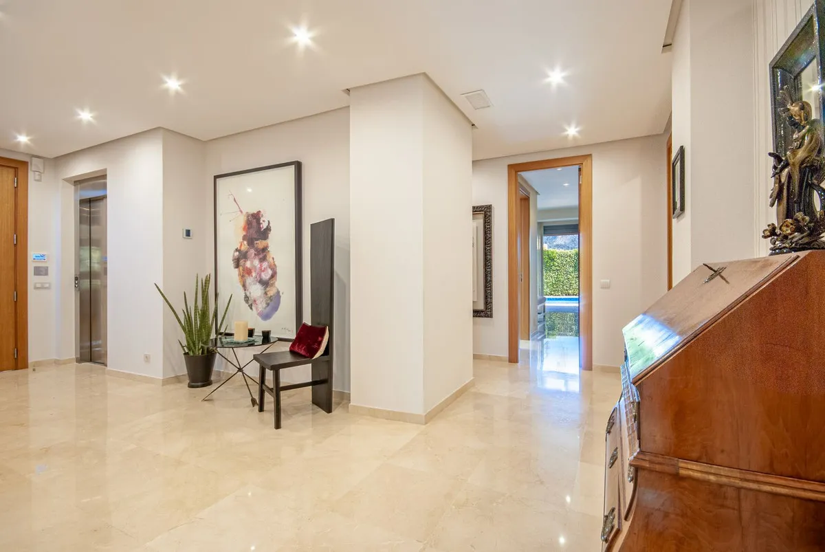 7d9b19cb-0cf0-445f-899f-5fa59b1a27a6