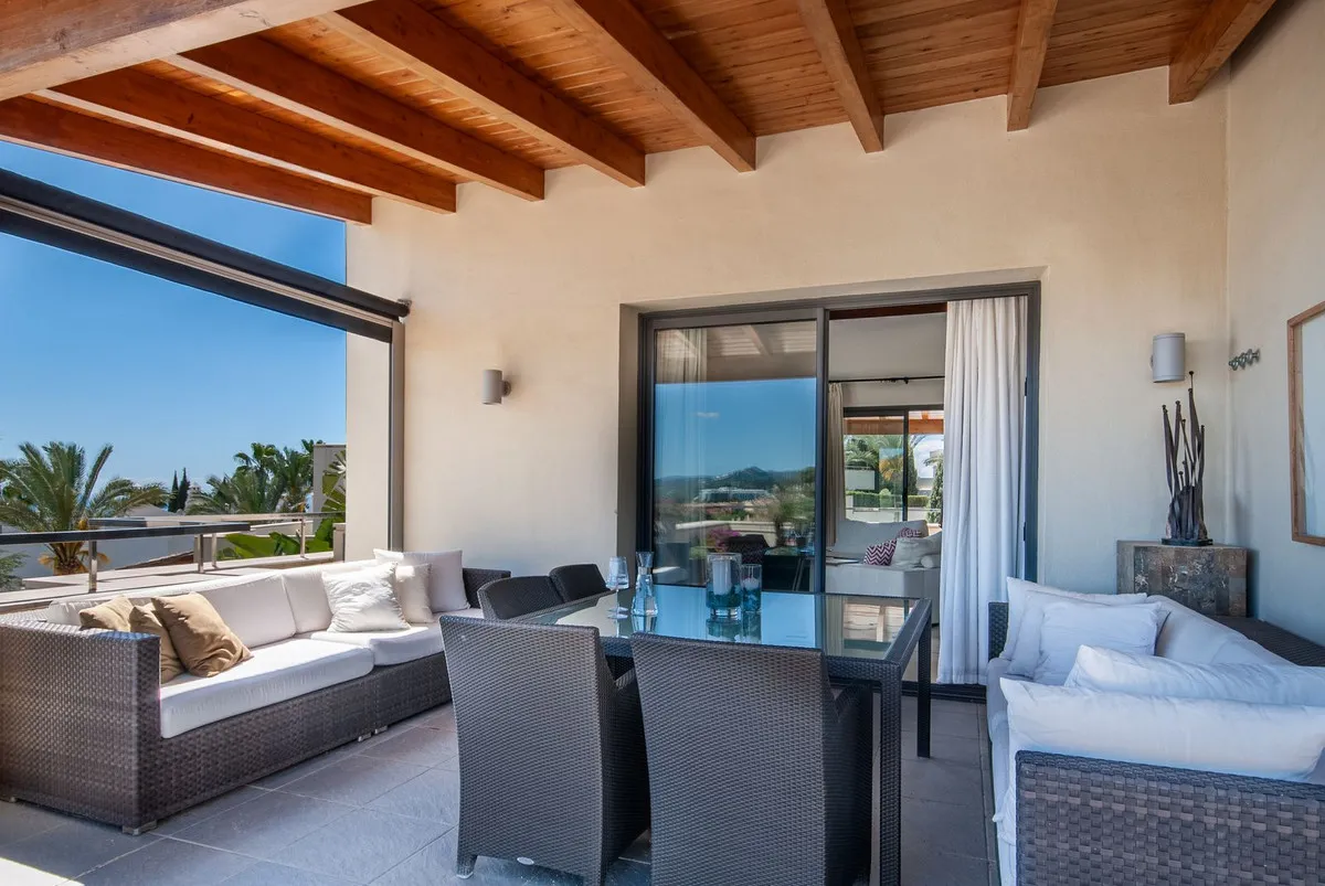 875e0e55-ca4a-4a04-ac25-4a2b5e52d655