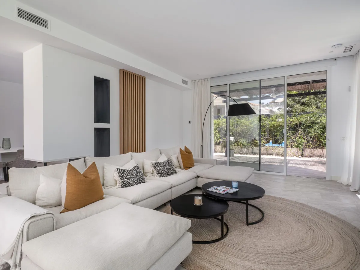 27877804-bcd1-45ed-9140-804250ba6287