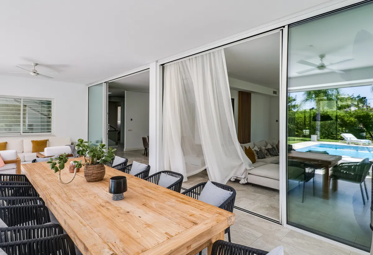 98633ed0-4f67-4814-9fb5-77b7db6acef8