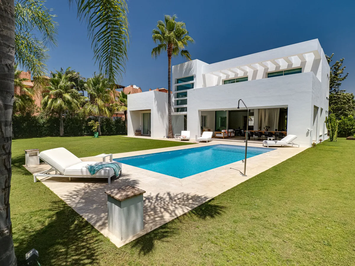 f4961894-fec2-4fe1-b8d3-37db366b81f5