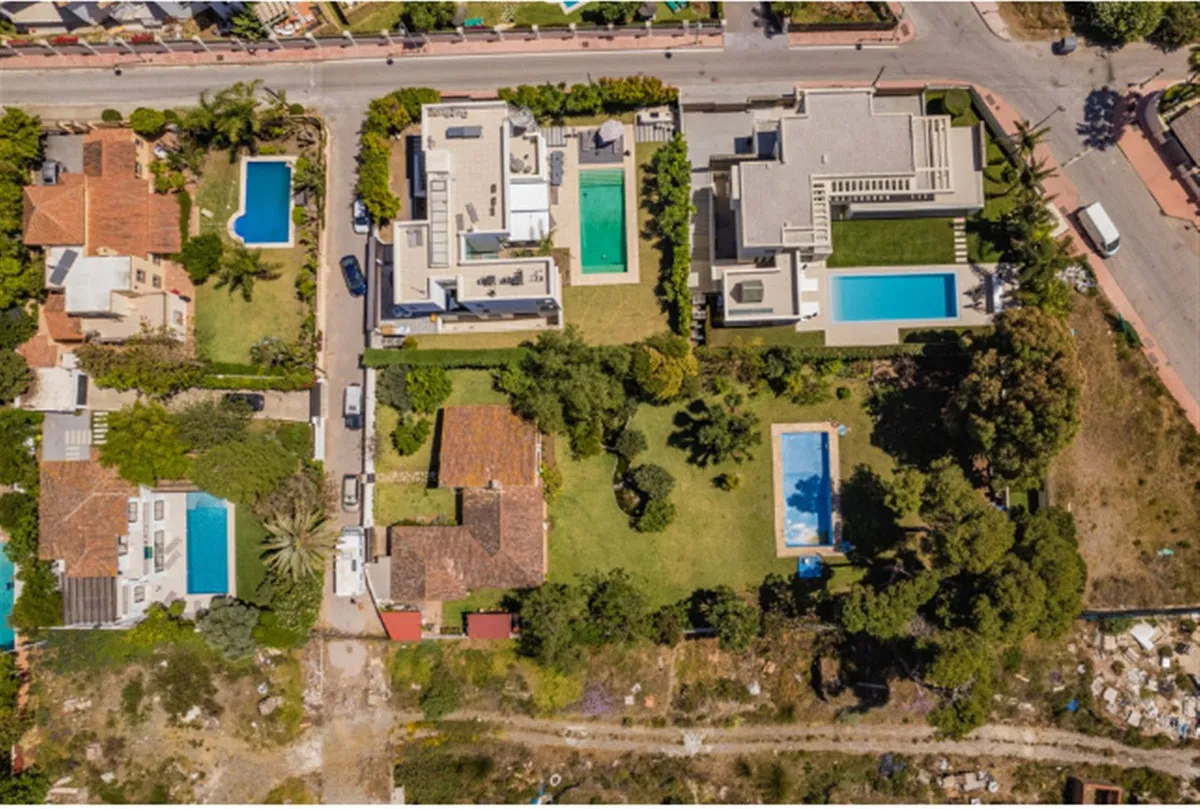 031cdb6b-ce3d-4131-9256-506272fa3d4a