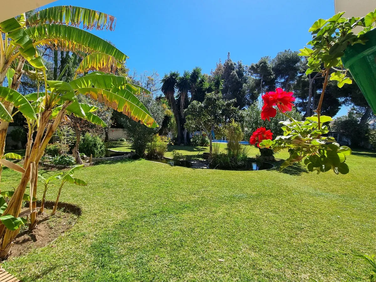 8b375b6c-8968-4b47-9ceb-cd24a75b7ad4