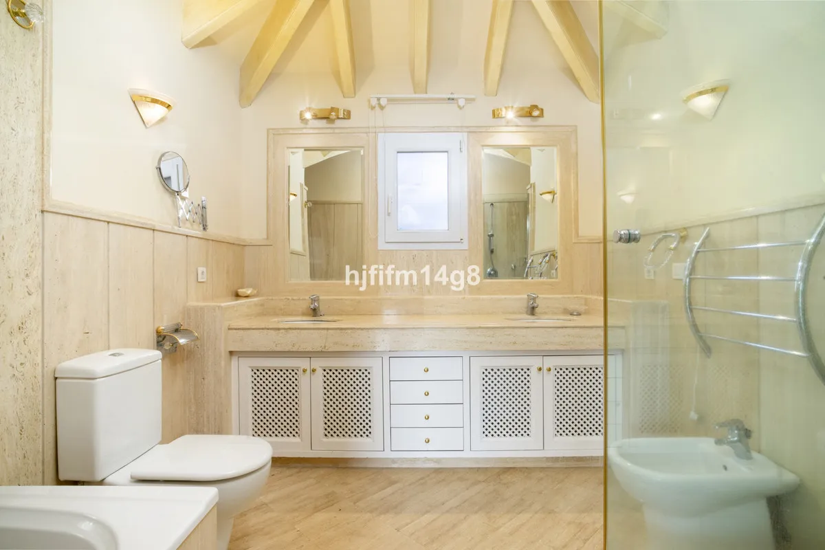 76fb0fa9-34ba-4900-9eb0-aed9b70c5439