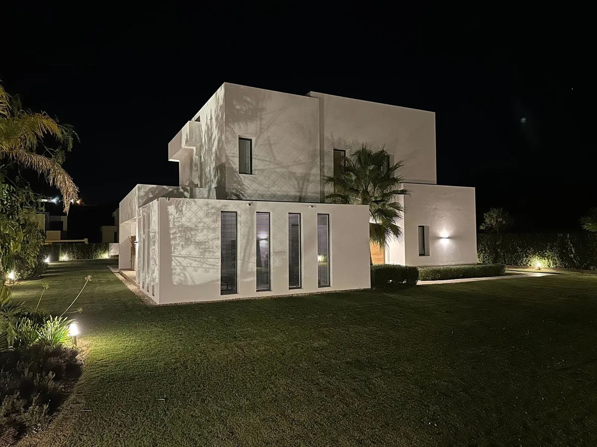 dbfff96d-9a84-4705-b23d-d77f91a2f3e2