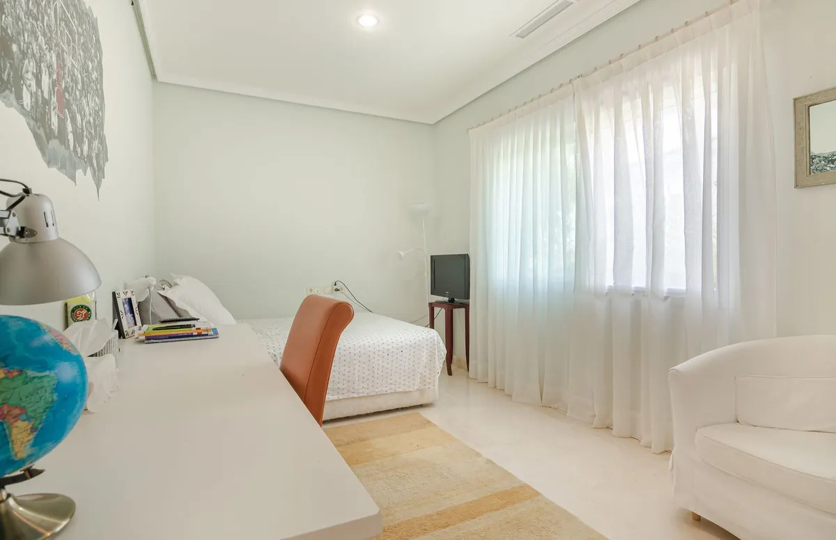 098abdb6-c142-4fc7-80dd-839d1574af82