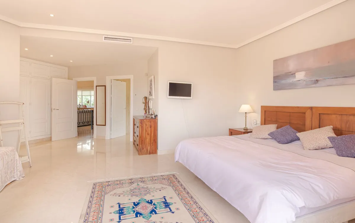 1eee6bc6-3361-43e3-8ab9-015633f23336