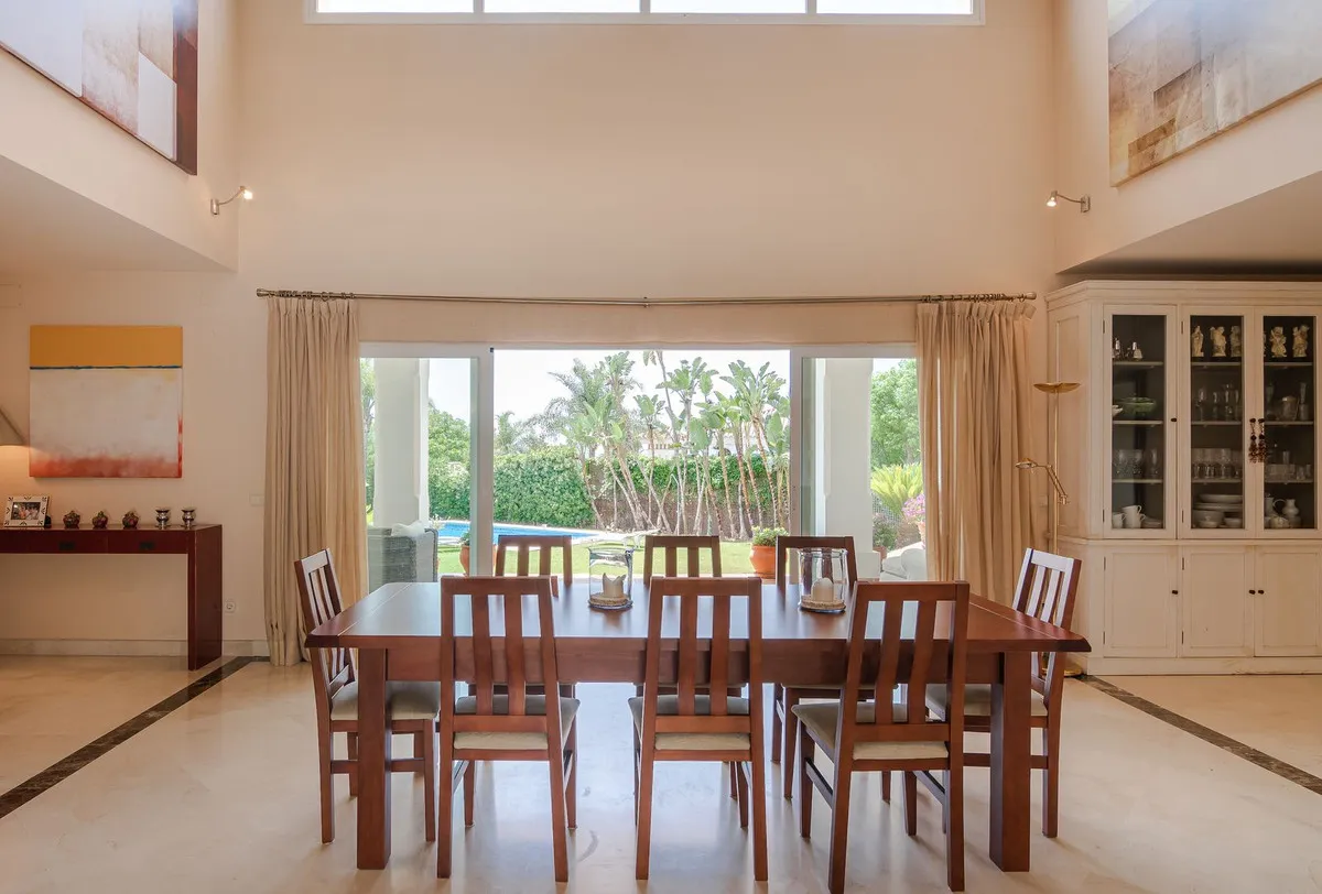 2735a053-1772-4b11-a4fe-1638cb35acd4