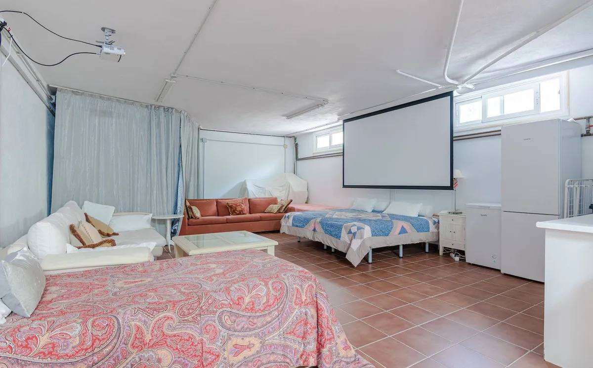 d9c4cf52-de0f-46d0-853d-aeb7c1b24924