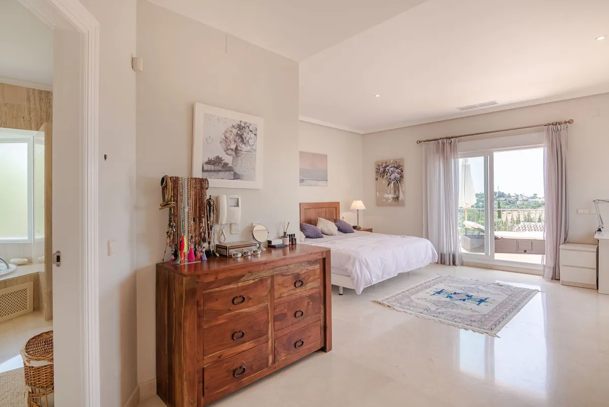 fa3aa96b-5fa2-480a-a8f9-95449f52dcfb