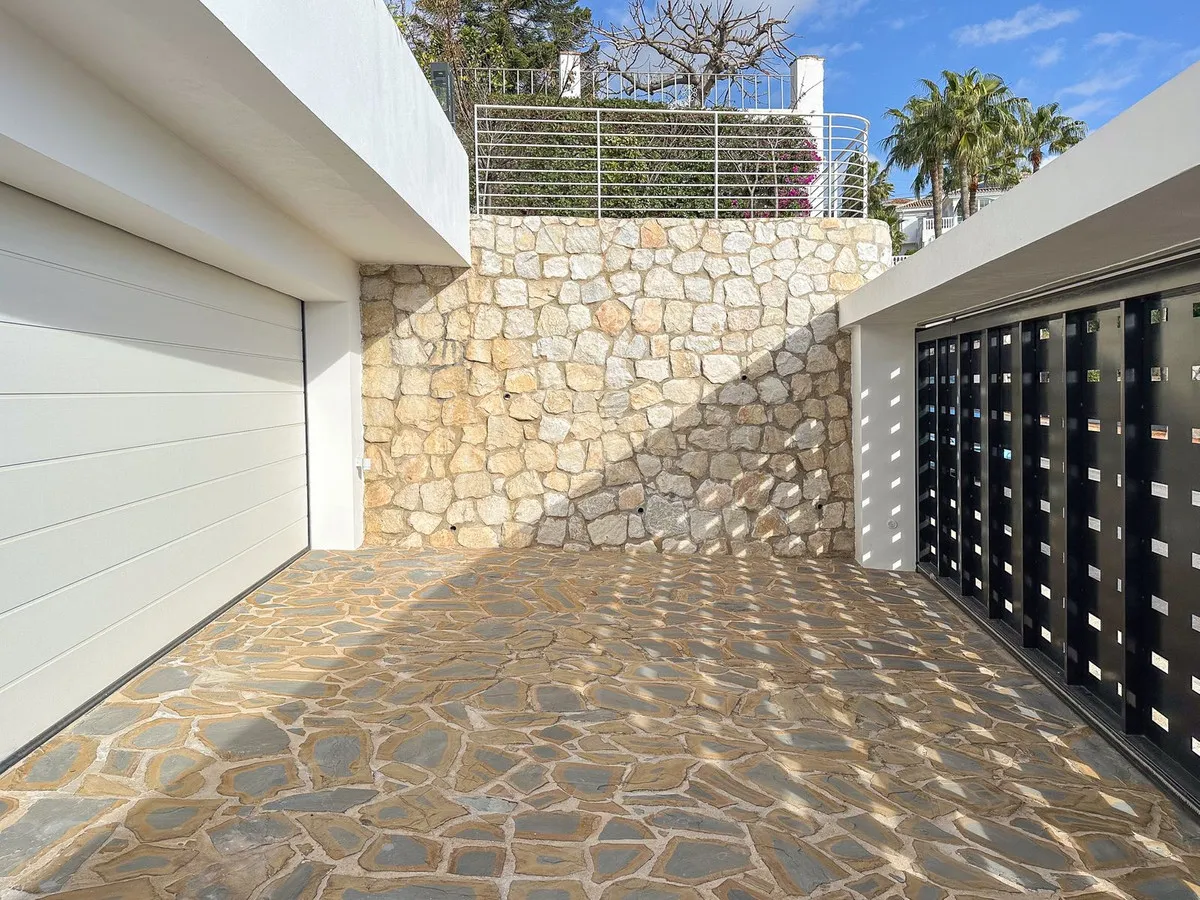 494d9c05-13e4-40ee-a962-12b0c20a3eda