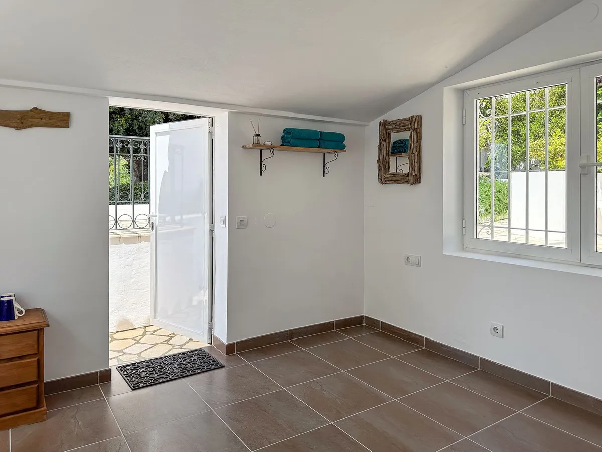 7f5d6279-6b2a-4167-8324-3251e62b77c7