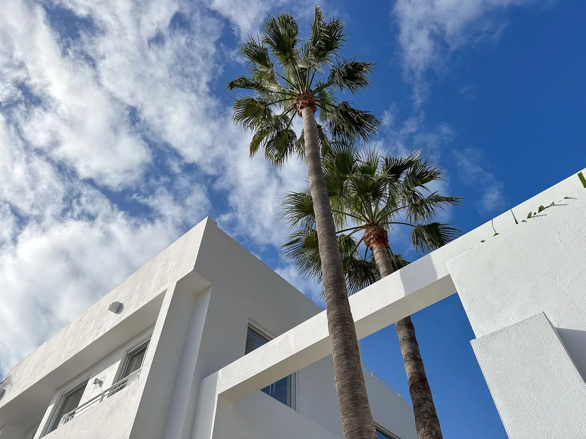 a5a2e616-aabd-4532-8733-f52cc811f4c6