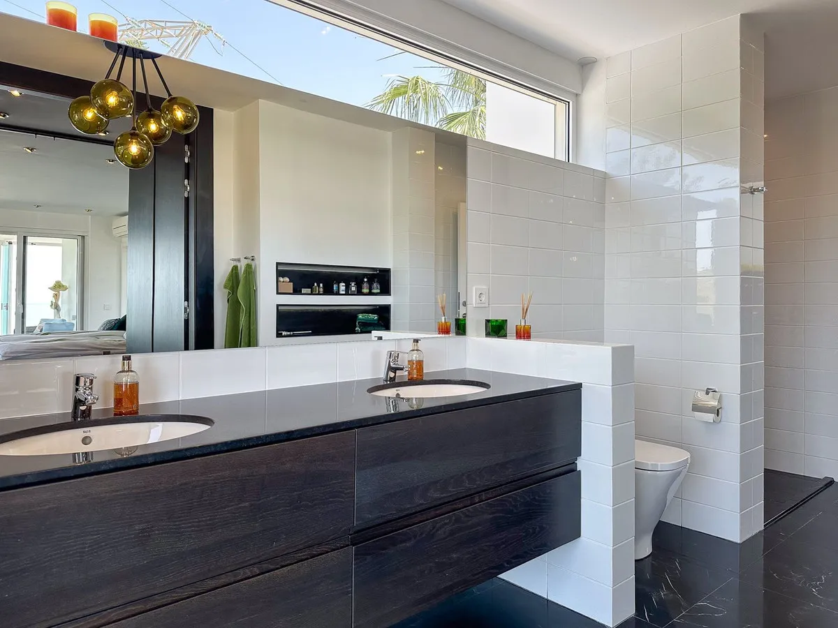 f318060f-029a-4414-8ee0-b88fed156b42