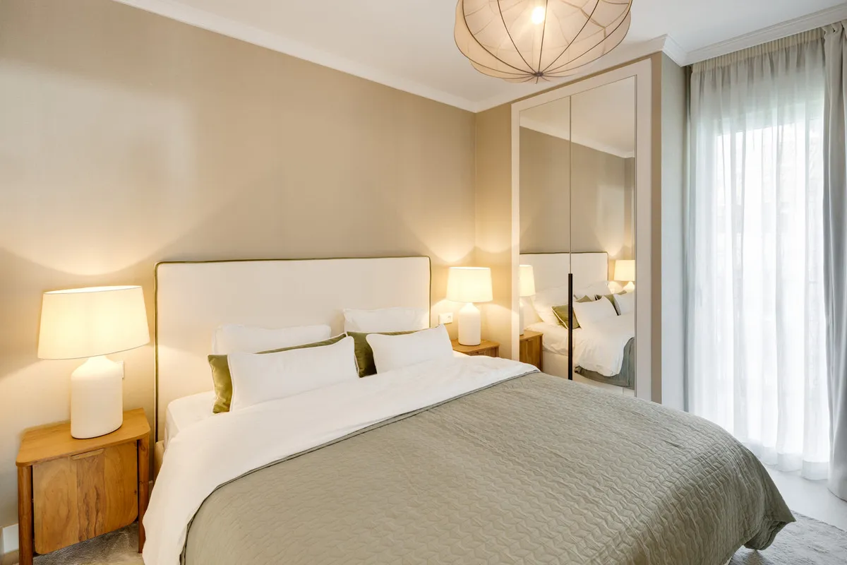 e0b97450-ccb2-4e77-9286-83796d812512