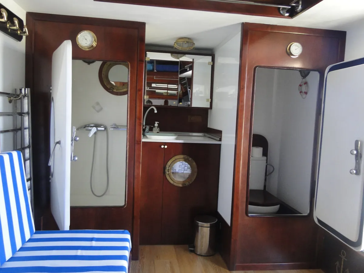 a69fe1e2-c272-4453-b4ad-48daf4e73084