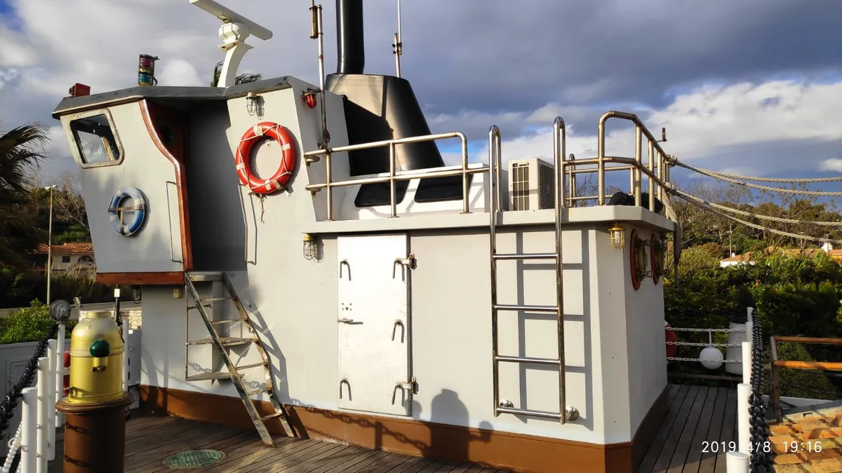 dcd2cb54-32c1-4a33-8e25-fd6c5c88dbb3