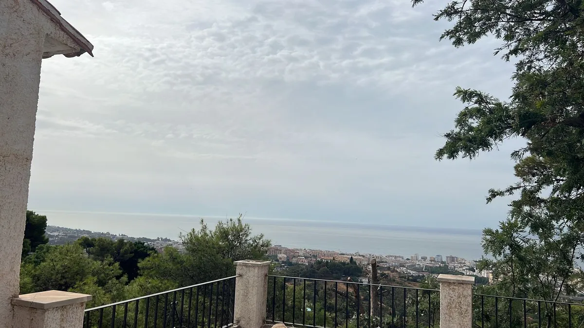 0f9a4932-6405-439f-b039-6e9024ea7db7