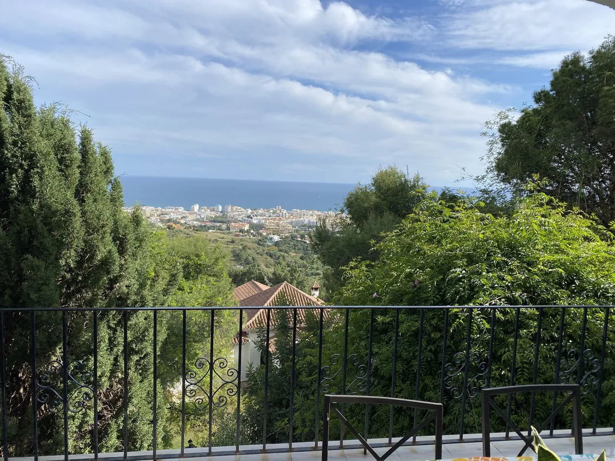 2306e8f1-825d-4f06-af26-9e8c644e754f