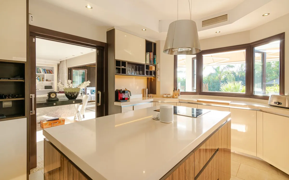 0d052939-ca81-436d-9cb2-491b3cb6273b