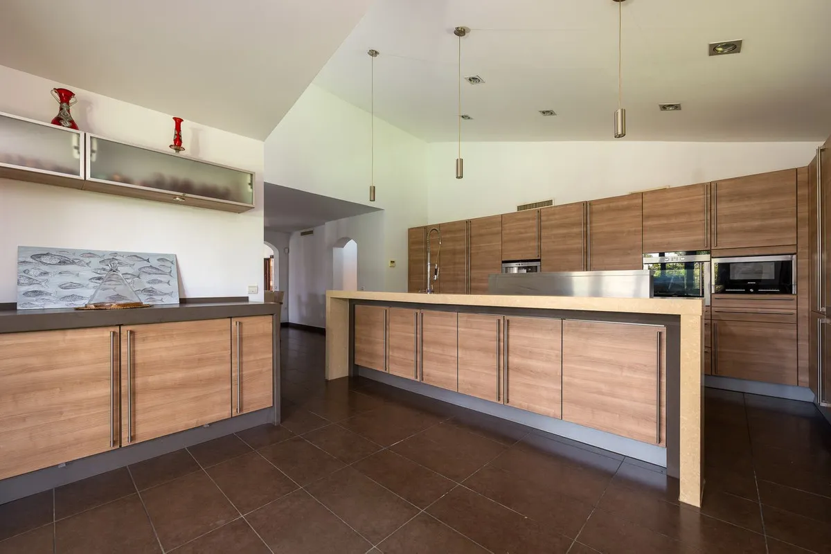 26b85ff2-dcc2-480d-a8fb-ba280aca8c18