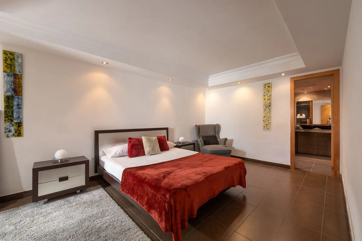 690d8da7-9b30-4646-afea-0e663c341efb