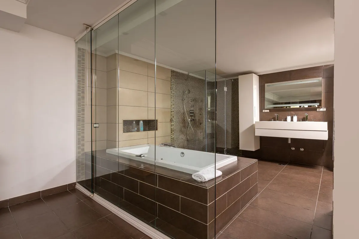 9705c384-a10c-42ce-b638-eb75234b9afb