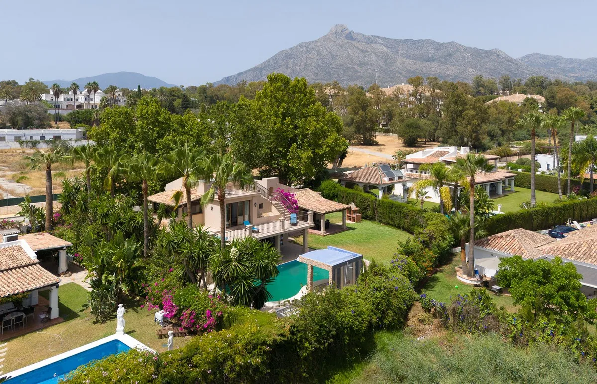 c1240134-e503-4611-804a-ac5c3c956d13