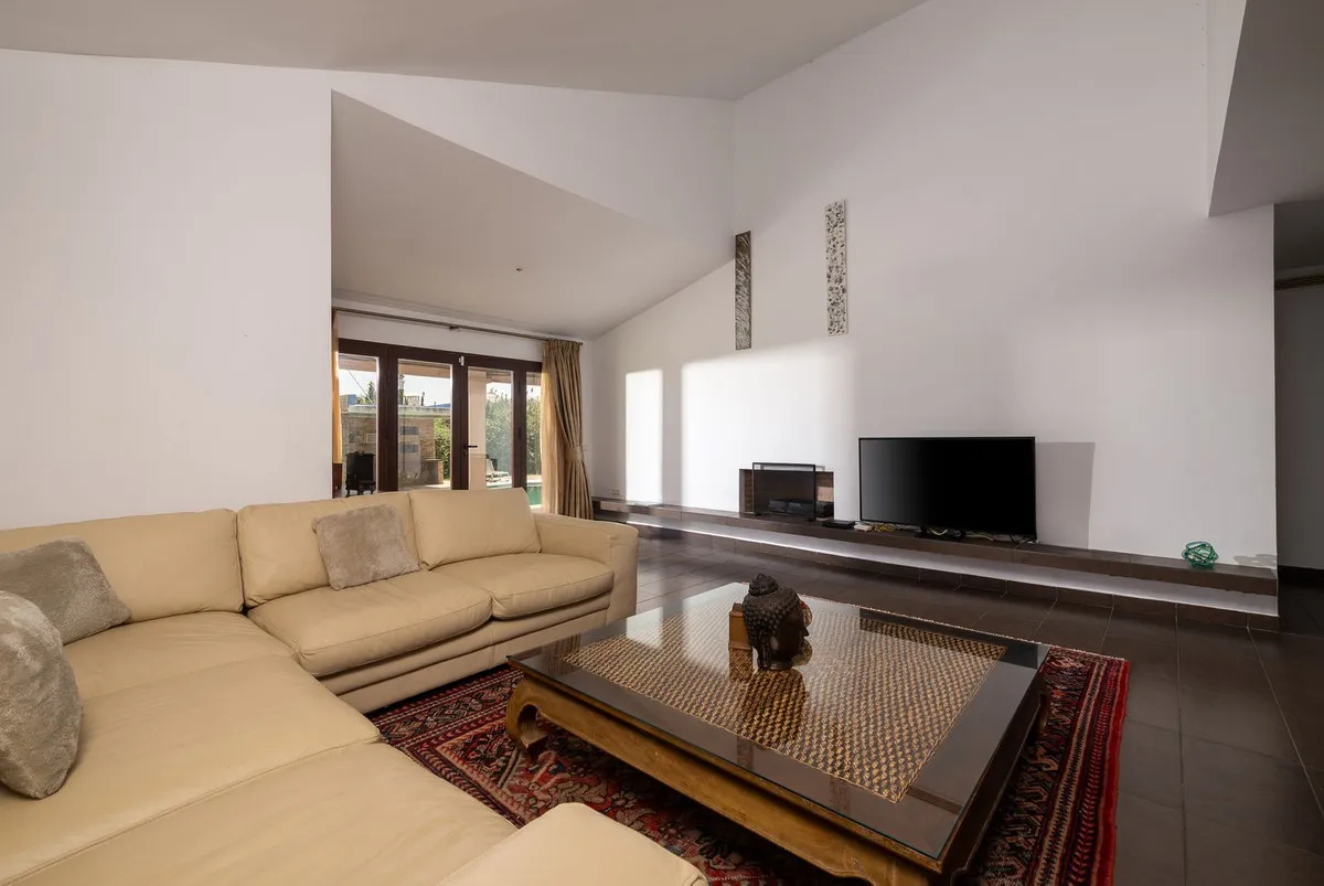 eba8d4cd-0f02-46f1-bbef-0f356518e888