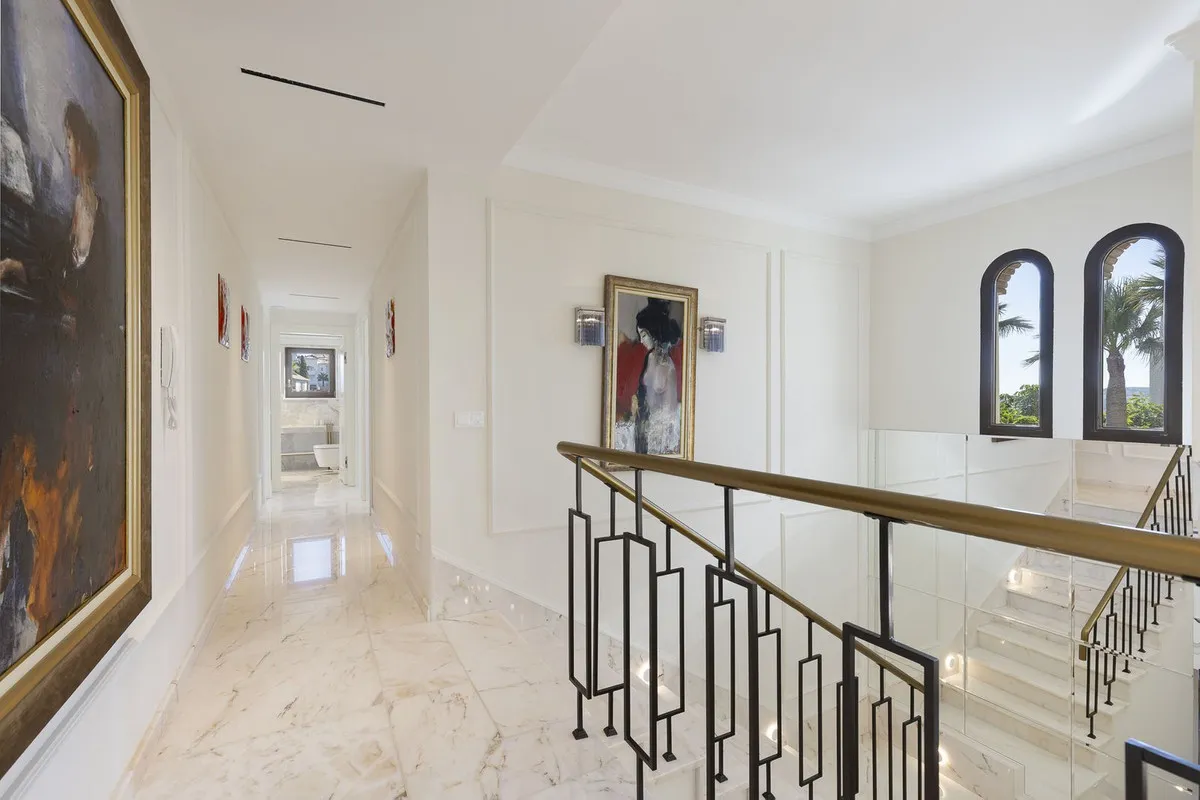 01328e61-49c0-40fb-98a2-8a1466aba809