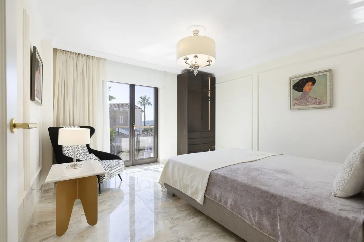 43d334d8-edc1-46f9-8f31-f28b7e22dece