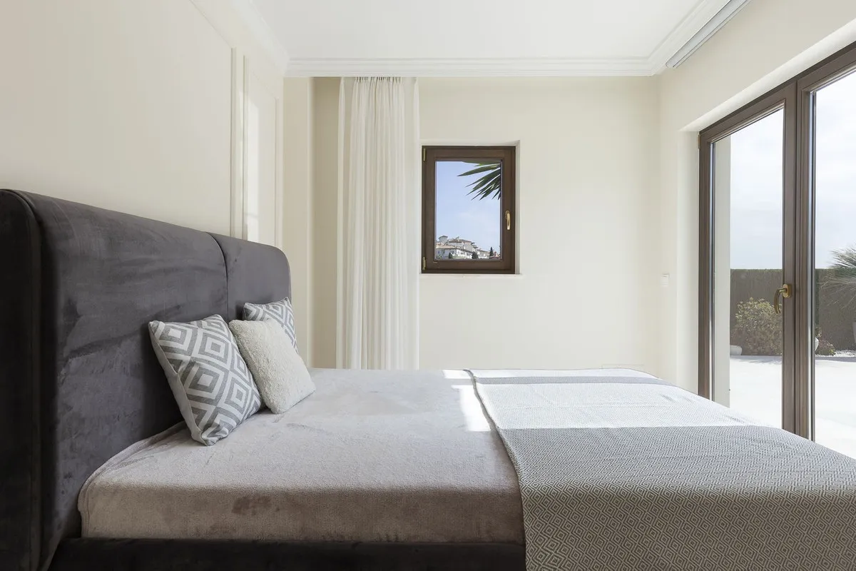 5ca2a220-32d6-4a75-81b0-9a00096c58bf