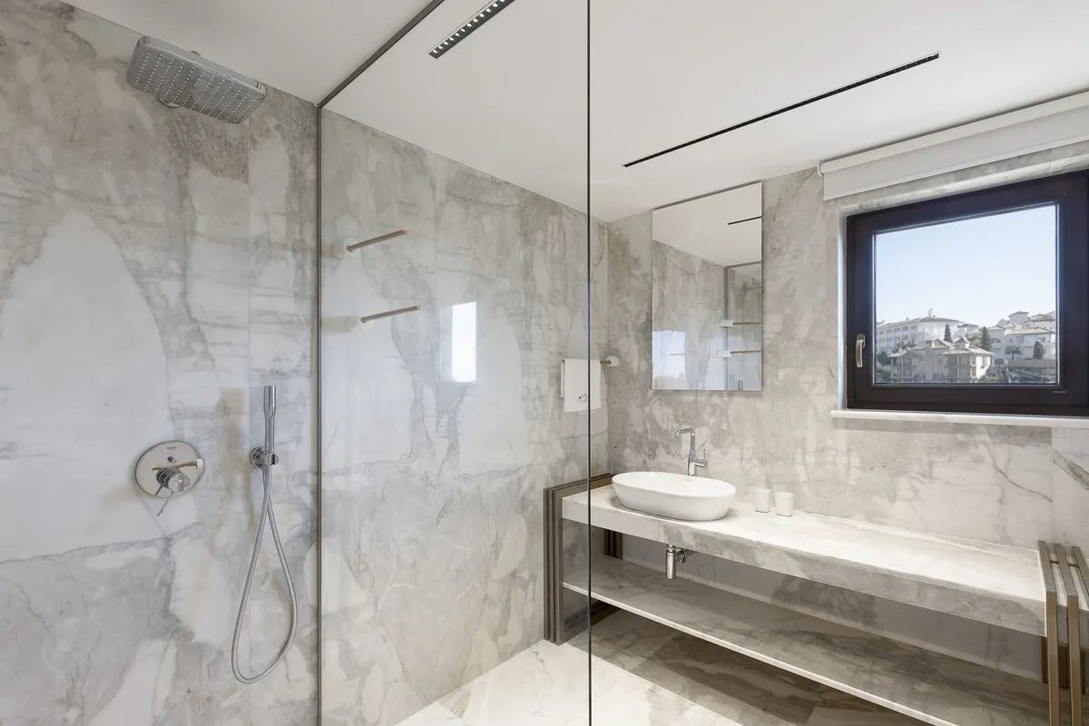 5e1b03c1-92e8-476d-8613-368acb362b09