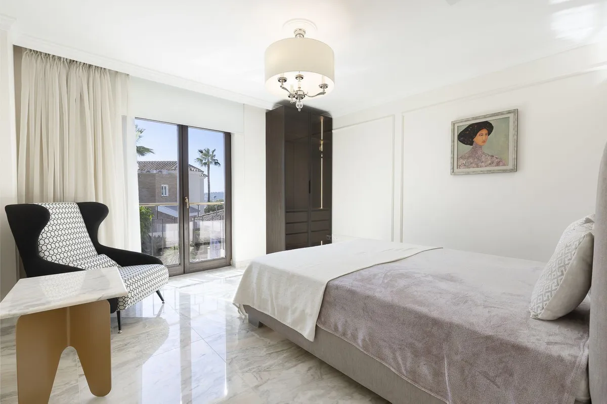 9e966763-d81f-4ca2-92ad-e244b044e029