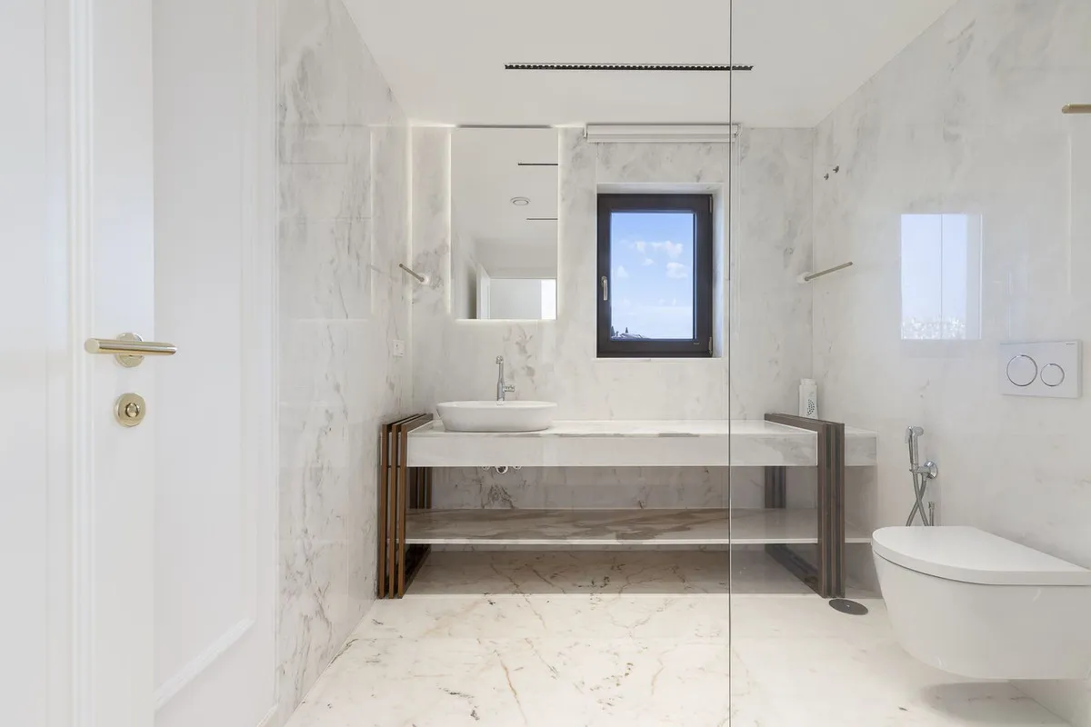 add072e6-4045-45a1-b98b-0add05b1dc72