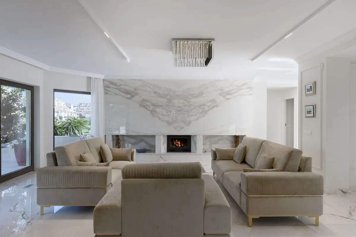 c37267c5-198c-4a6b-9e4b-42a51751dfbf