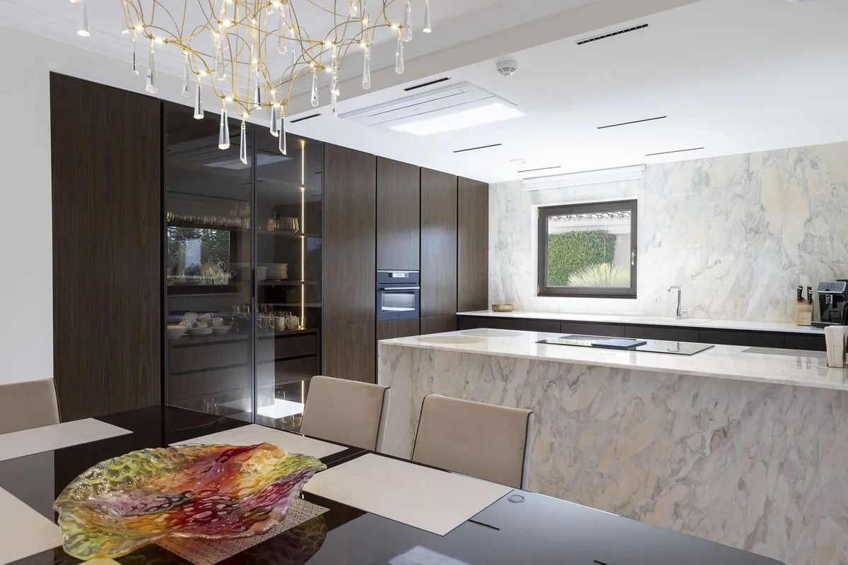 df2583f1-1376-416f-9fc2-897cf84c156b