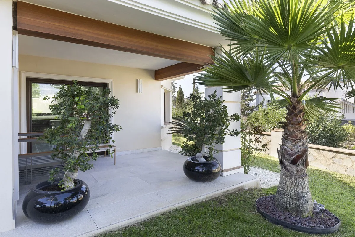 f9b84b5a-1123-445e-bf02-4e757c941452