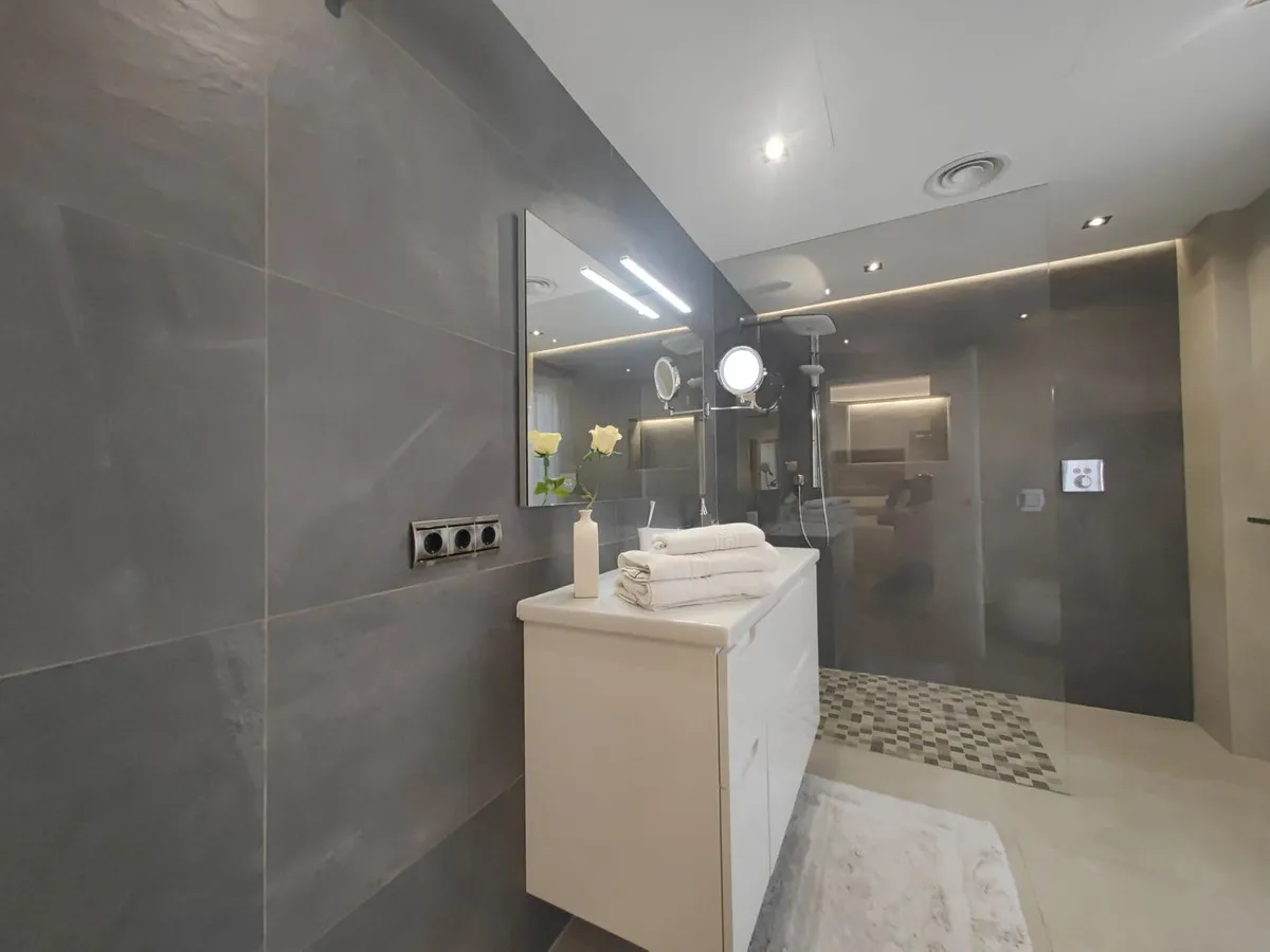 363f5551-8854-4d98-b7f3-9535293ebb87