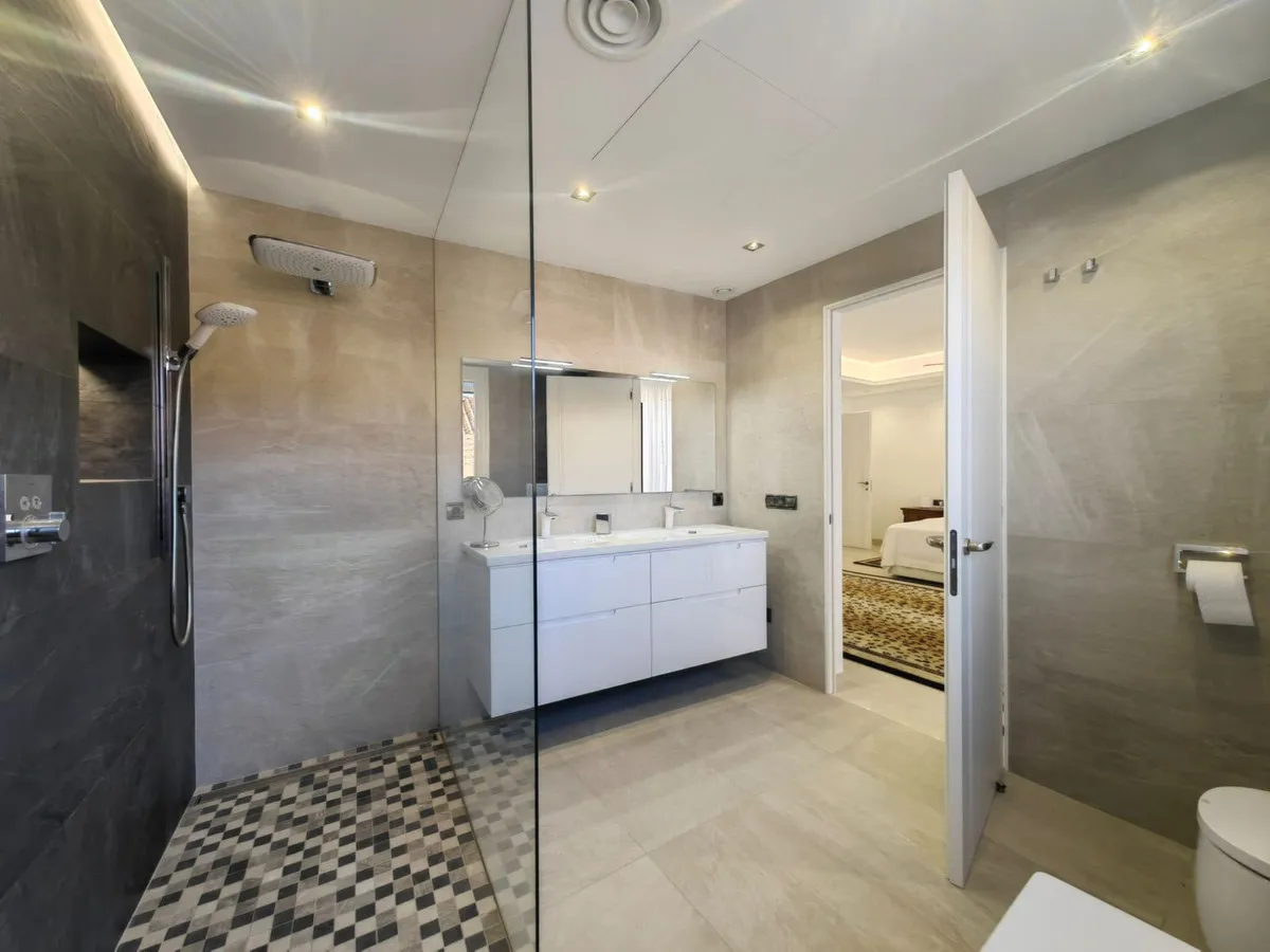 857d94a1-ec2d-4875-88a4-382f43fe8d82